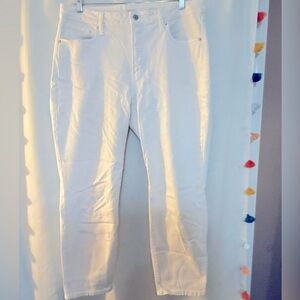 Old Navy Women's Straight Leg Jeans - White